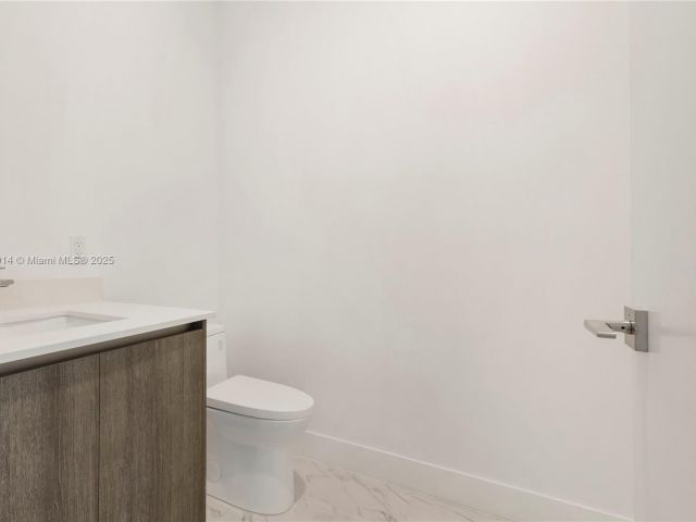 Продажа квартиры #1604 - фото 6149997