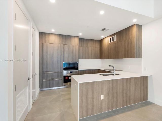 Продажа квартиры #1604 - фото 6150001