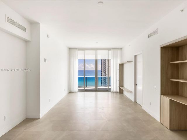 Продажа квартиры #1604 - фото 6150003