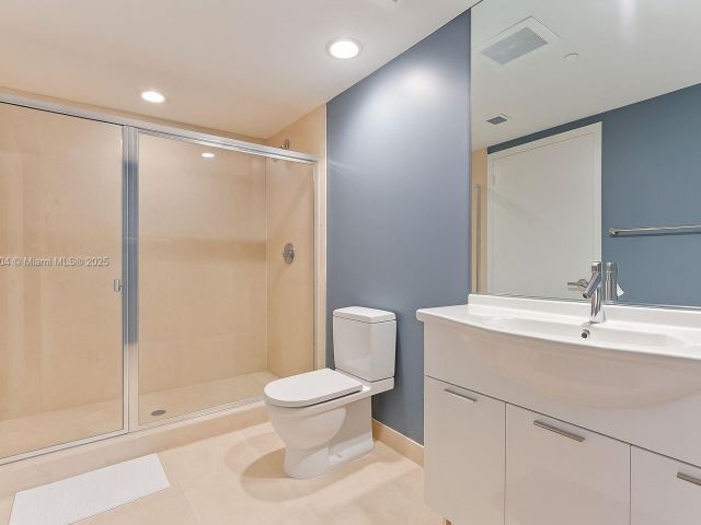 Продажа квартиры #5104 - фото 6146765