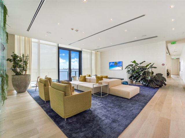 Продажа квартиры #3101 - фото 6144897