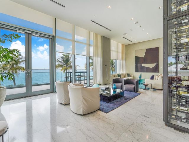 Продажа квартиры #3101 - фото 6144898