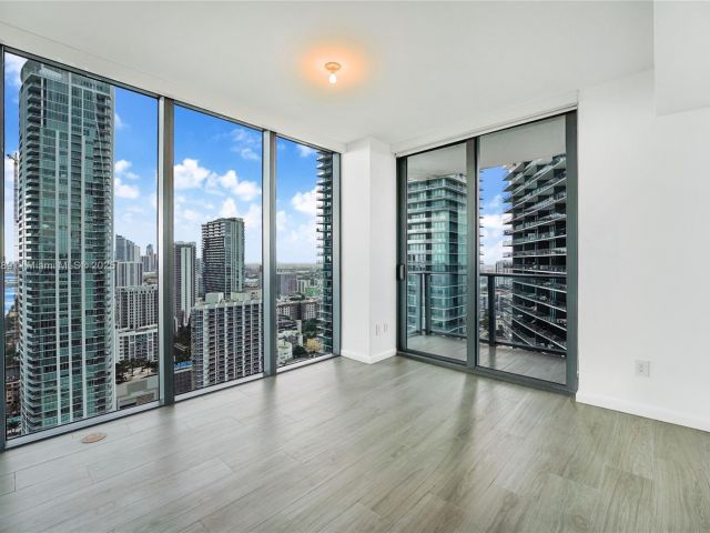 Продажа квартиры #3101 - фото 6144904