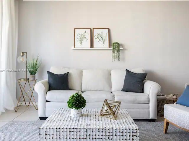 Продажа квартиры #923 - фото 6128084