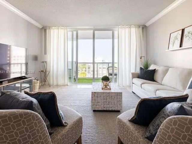 Продажа квартиры #923 - фото 6128086