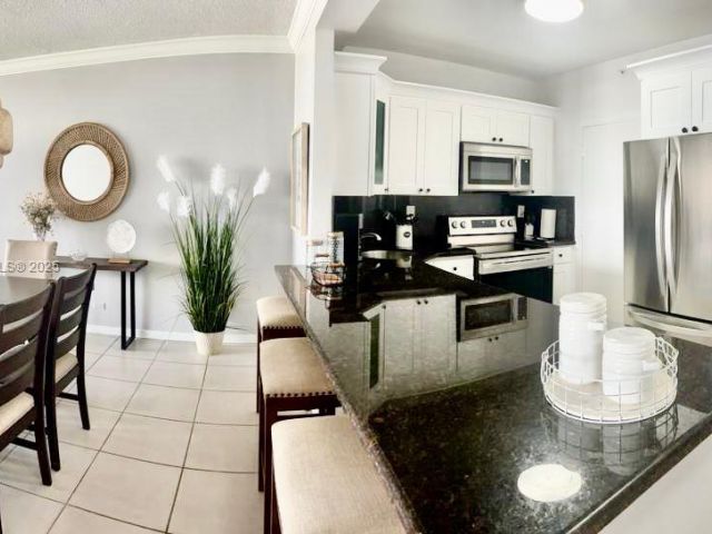 Продажа квартиры #923 - фото 6128090