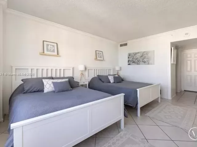 Продажа квартиры #923 - фото 6128085