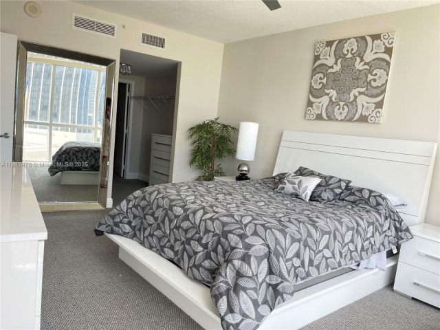 Продажа квартиры #1414 - фото 6142000