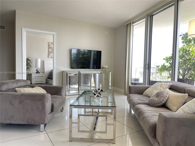 Продажа квартиры #1414 - фото 6142004