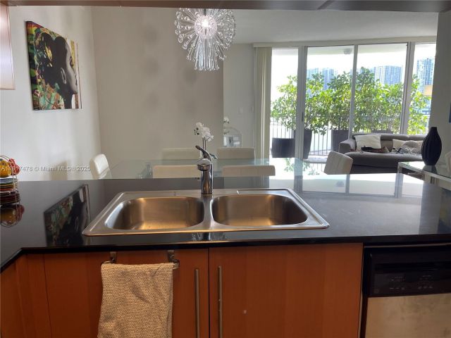 Продажа квартиры #1414 - фото 6142010