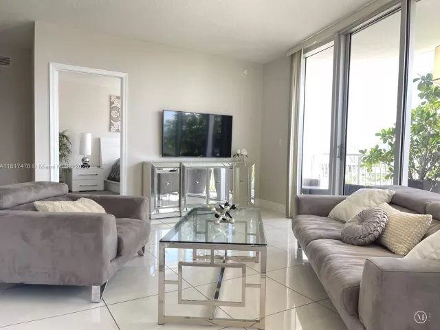 Продажа квартиры #1414 - фото 6142004