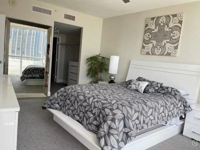 Продажа квартиры #1414 - фото 6142000