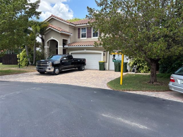 Продажа дома по адресу 2230 NW 17th Ave - фото 6127406