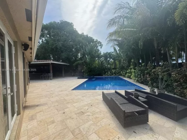 Продажа дома по адресу 2230 NW 17th Ave - фото 6301549