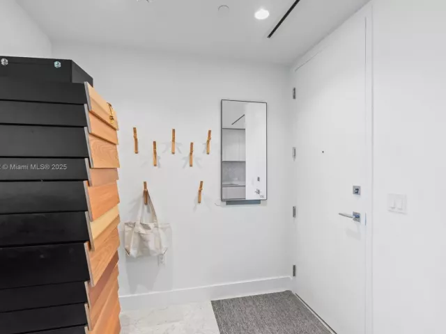 Продажа квартиры #1602 - фото 6646945