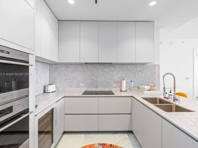 Продажа квартиры #1602 - фото 6646949