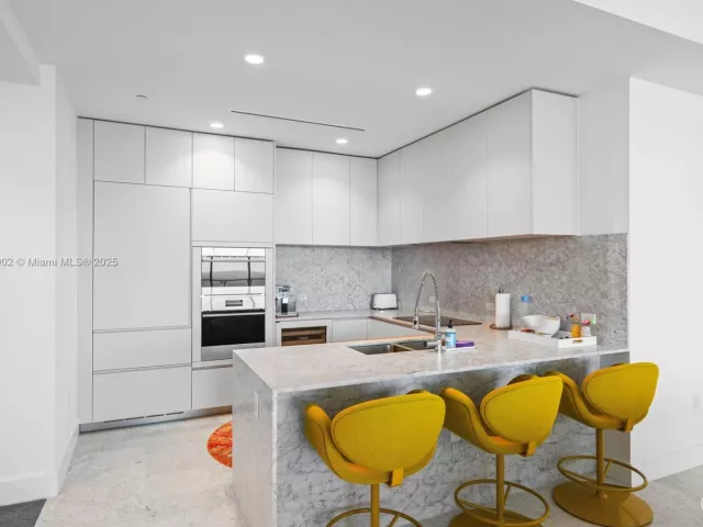 Продажа квартиры #1602 - фото 6646942