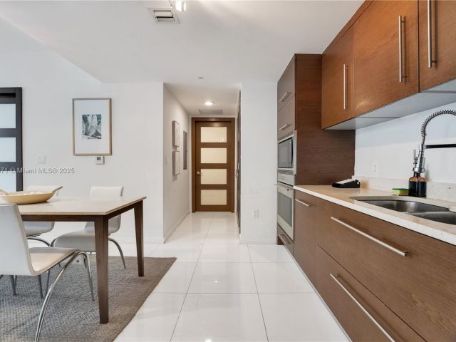 Продажа квартиры #1801 - фото 6171728