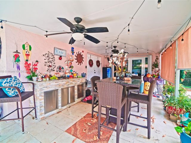 Продажа дома по адресу 10471 SW 174th Ter - фото 6193755