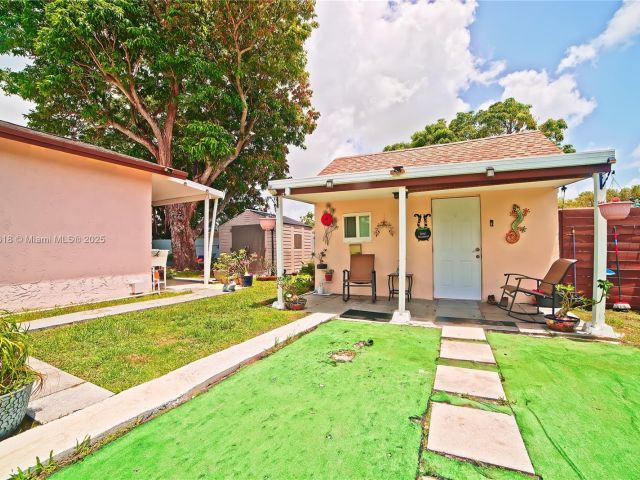 Продажа дома по адресу 10471 SW 174th Ter - фото 6193769