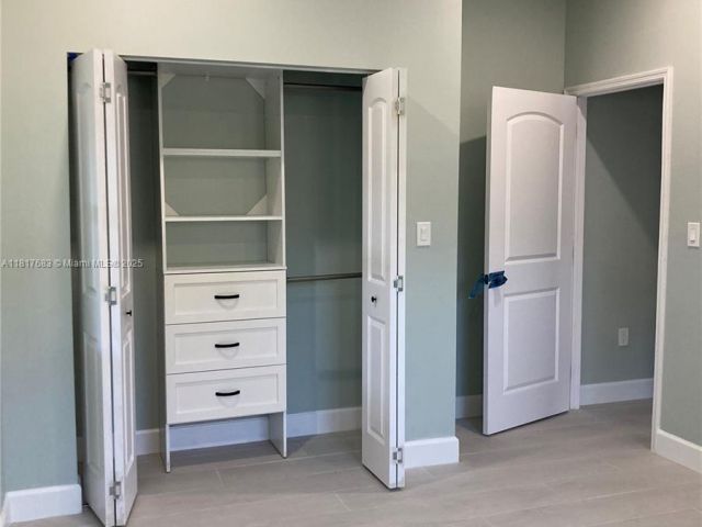 Продажа дома по адресу 930 34th St - фото 6174957