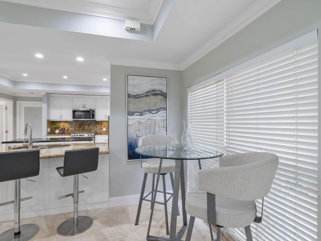 Продажа дома по адресу 1948 Coco Palm Place - фото 6133254