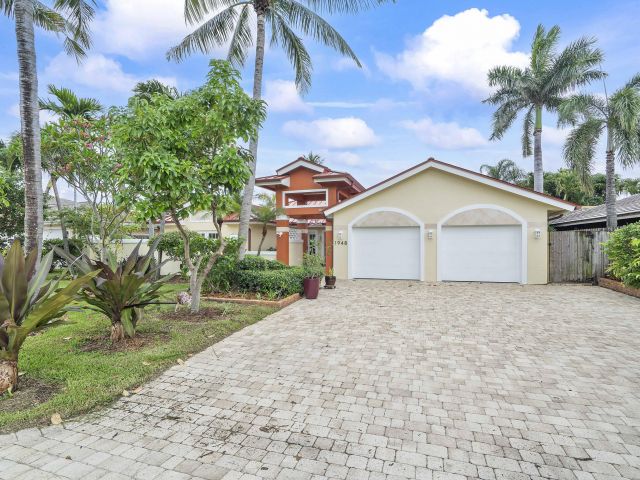 Продажа дома по адресу 1948 Coco Palm Place - фото 6133265