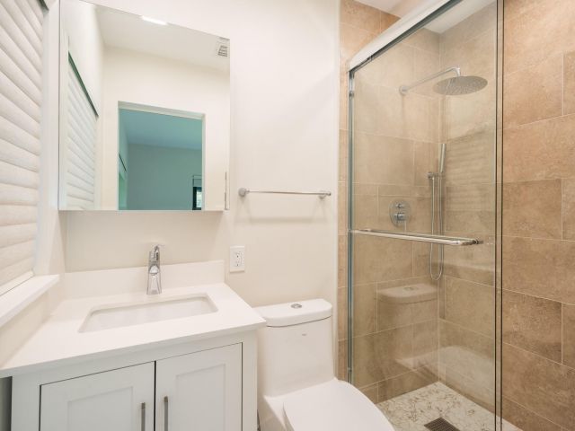 Продажа дома по адресу 1224 SW 20th St - фото 6129887