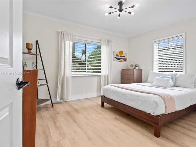 Продажа дома по адресу 1636 Arthur St - фото 6129682