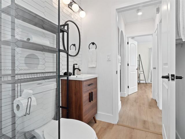 Продажа дома по адресу 1636 Arthur St - фото 6129684