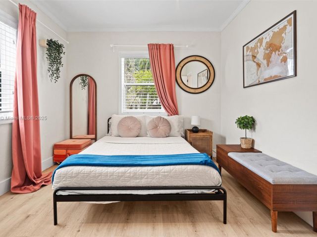 Продажа дома по адресу 1636 Arthur St - фото 6129686