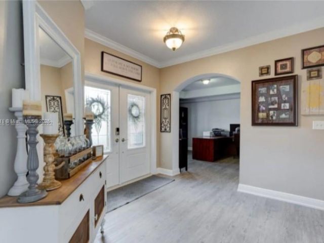 Продажа дома по адресу 2967 NE 42nd Ave - фото 6152424