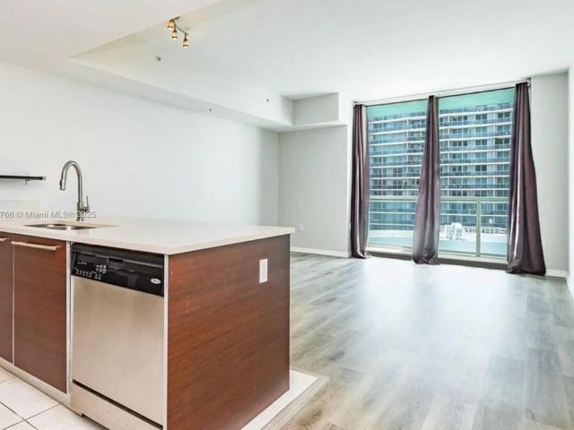 Продажа квартиры #3909 - фото 7447959