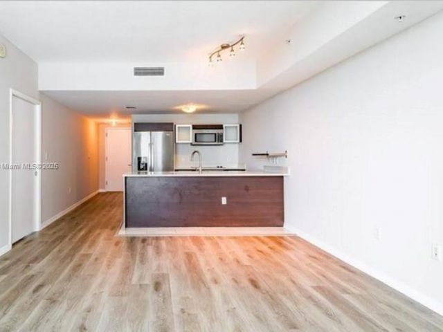 Продажа квартиры #3909 - фото 7447962