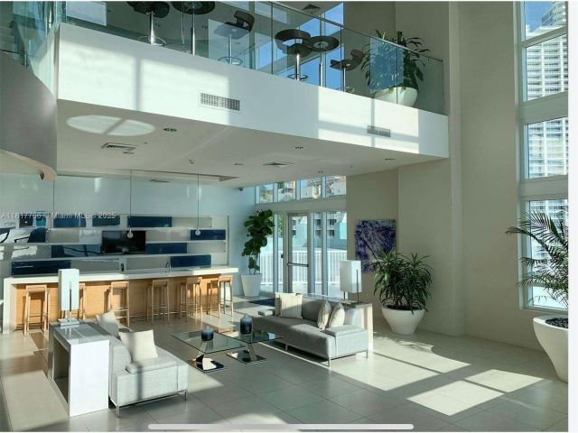 Продажа квартиры #3909 - фото 7447975