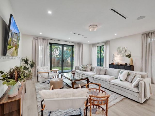 Дом в аренду по адресу  - фото 6144310