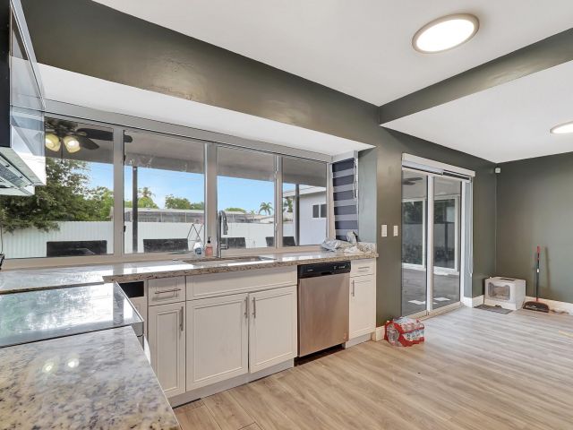 Продажа дома по адресу 4709 Washington St - фото 6153589