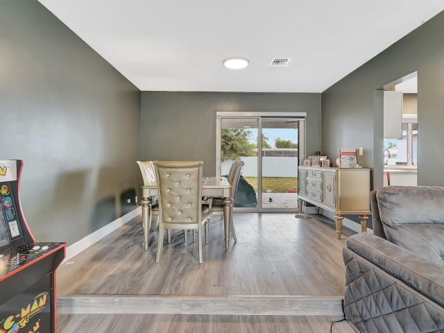 Продажа дома по адресу 4709 Washington St - фото 6153597