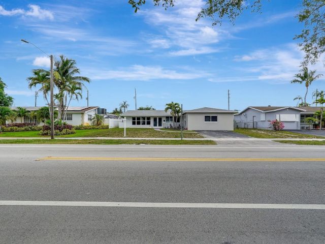 Продажа дома по адресу 4709 Washington St - фото 6153603