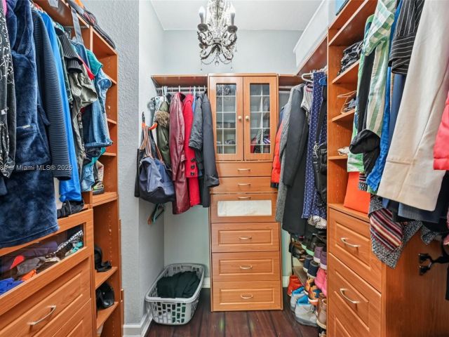 Продажа дома по адресу 3228 SE 3rd Dr - фото 6152655