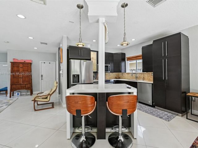 Продажа дома по адресу 3228 SE 3rd Dr - фото 6152663