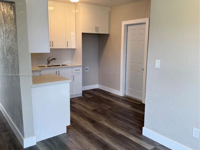 Продажа дома по адресу 14940 Monroe St - фото 6132399