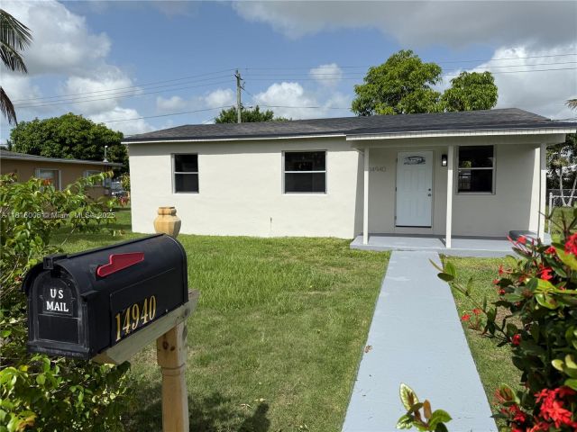 Продажа дома по адресу 14940 Monroe St - фото 6132401