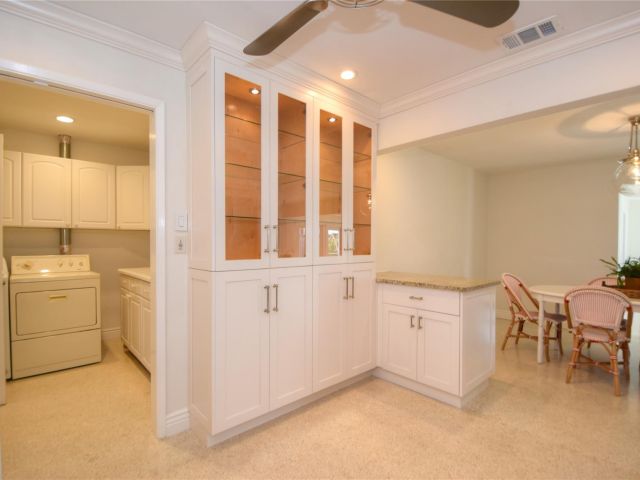 Продажа дома по адресу 1911 NE 41st St - фото 6134929