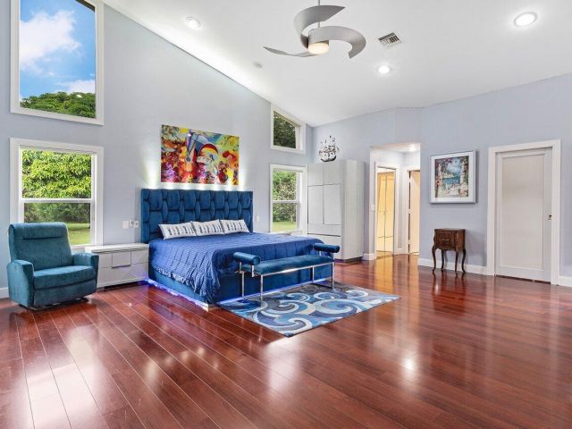 Продажа дома по адресу 10369 Silver Lake Drive - фото 6136497