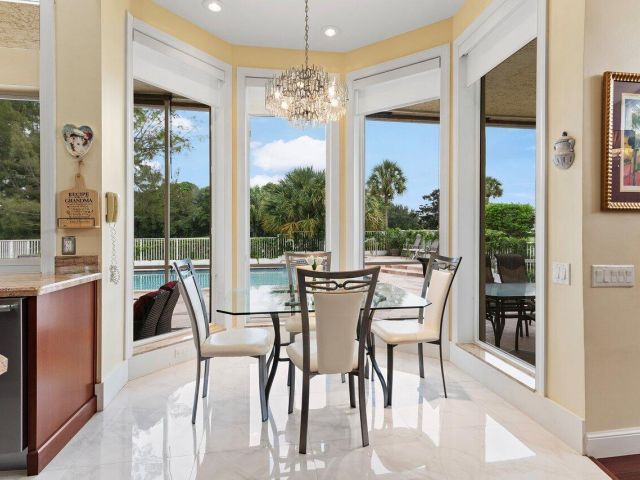 Продажа дома по адресу 10369 Silver Lake Drive - фото 6136506