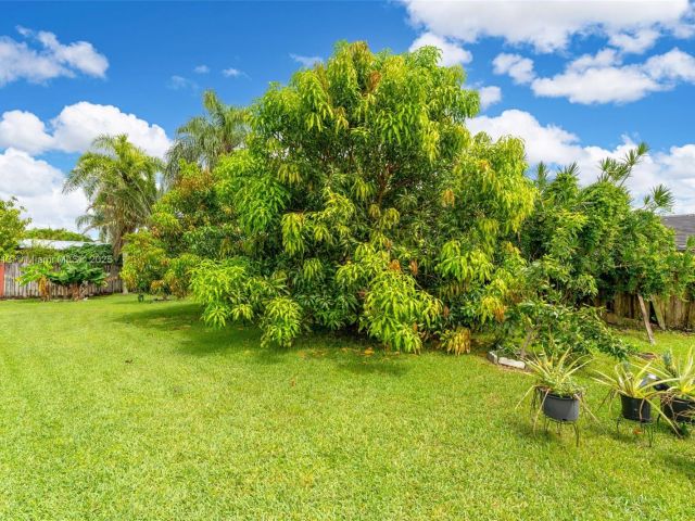 Продажа дома по адресу 16040 SW 287th St - фото 6133647