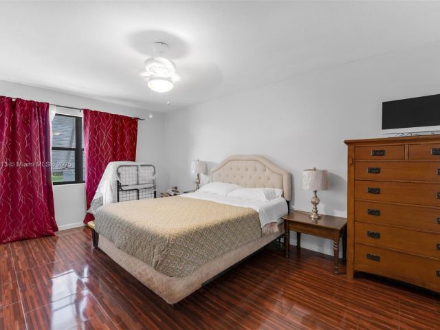 Продажа дома по адресу 16040 SW 287th St - фото 6133654