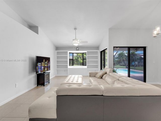 Продажа дома по адресу 16040 SW 287th St - фото 6133662