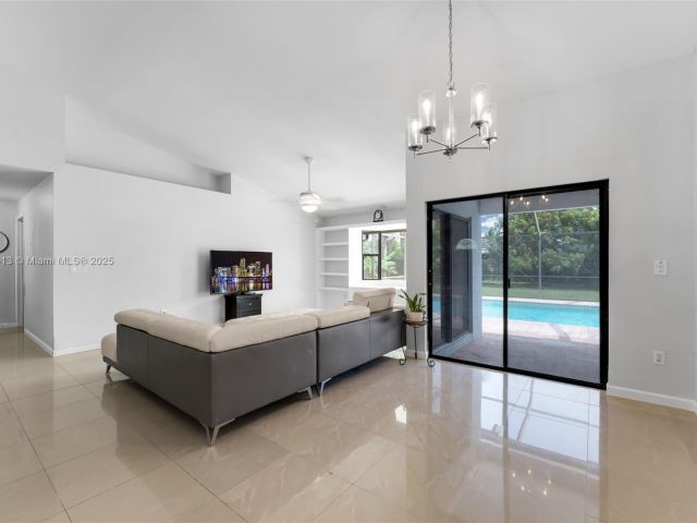 Продажа дома по адресу 16040 SW 287th St - фото 6133663